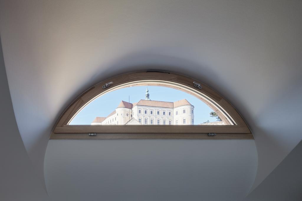 Stajnhaus Hotell Mikulov Exteriör bild