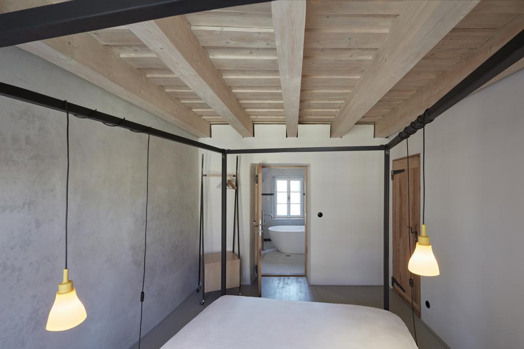 Stajnhaus Hotell Mikulov Exteriör bild