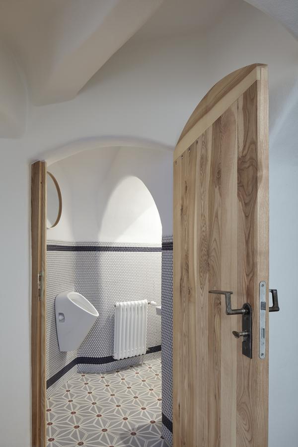 Stajnhaus Hotell Mikulov Exteriör bild