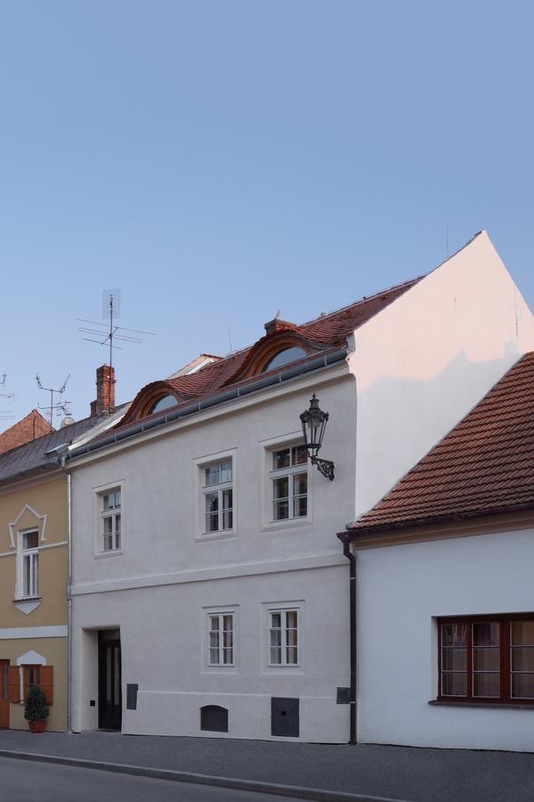 Stajnhaus Hotell Mikulov Exteriör bild